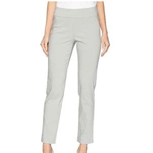 NWT Women’s Krazy Larry Pull-On Skinny Stretch Dress Pants Grey Color Size 2